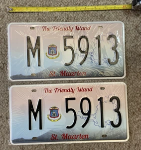 2017 St. Maarten Licence Plate Pair M 5913 The Friendly Island Pristine Mint - Picture 1 of 3