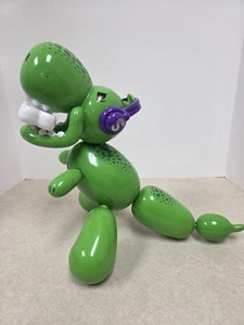 Squeakee The Balloon Dino Complete With Accesories (Interactive Motion Control) - Picture 1 of 5