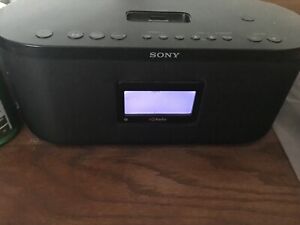 Sony XDR-S10HDiP AM/FM Stereo HD Alarm Clock Radio w30-Pin iPod/iPhone Dock 