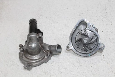 Bomba de refrigerante de agua Kawasaki Ninja ZX10R ZX-10R 2011-2015 motor  Foto 1 de 4