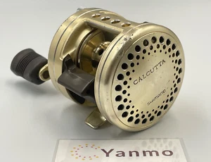 Carrete de baitcasting Shimano Calcutta 201XT mango izquierdo Japón relación de engranajes 5,0:1 usado - Imagen 1 de 18