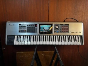 Roland Fantom G7 76-key Sampling Synth Workstation Ver 1.50 - Picture 1 of 14