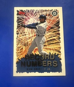 1999 Topps Record Numbers Mariners Baseball Card #RN4 Ken Griffey Jr.