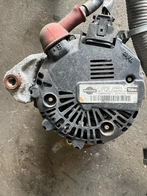 Alternador generador Nissan Pathfinder 2005-2012 4,0 L 14 V 130 A Valeo 23100-ZH00A Foto 1 de 4