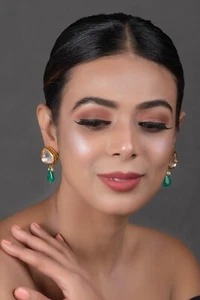 Minimalist Earring Emerald Gemstone Women Fashion Ear Jewelry Kundan Earring - Picture 1 of 4