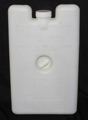 Botella de bebidas refrigeradora atornillada Rubbermaid Gott 8280 de colección Foto 1 de 4