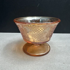 Bundesglas NORMANDIE "Strauß und Gitter" Ringelblume irisierend Fuß Sherbet - Bild 1 von 9