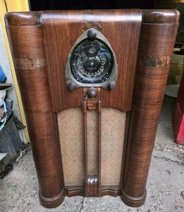 VINTAGE ZENITH ART-DECO TUBE CONSOLE RADIO 1930S 9S262 ☆FULLY RESTORED WORKING ☆ - Picture 1 of 9
