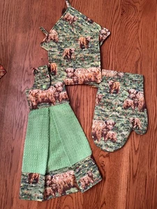 "HIGHLAND COW" THEMEN Geschirrtuch mit 2 Topflappen & 1 Ofenhandschuh (4-teiliges Set) - Bild 1 von 2