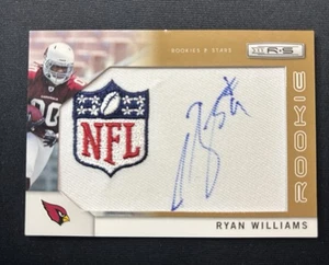 RYAN WILLIAMS 2011 Rookies & Stars NFL Logo Auto RC #277 #’d 7/25 Vedi Descrizione - Foto 1 di 14
