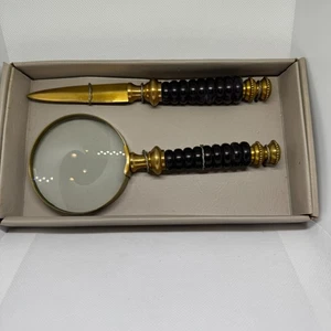 Juego de escritorio The Bombay Company 2 piezas lupa abrecartas latón negro - Imagen 1 de 6