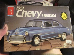 Kit modellino vintage AMT Ertl 1951 Chevy Fleetline 1:25 6754 NIOB USA - Foto 1 di 2