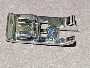 Ein großer Führungsfuß bewölkter Fuß für Kenmore Nähmaschine Verwendung Druckknappfüße - Bild 1 von 4
