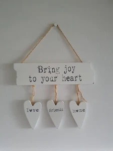 Love hearts home friends joy wooden plaque - Picture 1 of 3