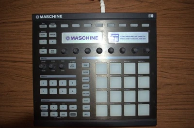 Native Instruments Maschine MK1 - Gebraucht - Top Zustand - Bild 1 von 4