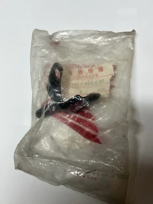 Soporte intermitente delantero derecho honda cb750 81-82 33410445630 genuino nuevo sin abrir Foto 1 de 4