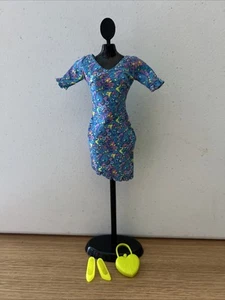 Barbie Doll Fashion Clothes Lot - Picture 1 of 1