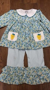 Blue and White Floral  Set with chick Accents 4T - Picture 1 of 2