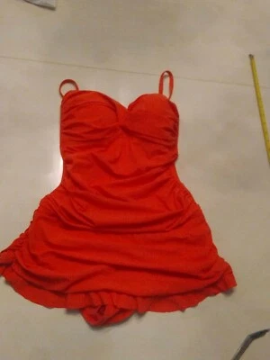 Traje de baño Profile para mujer 8 traje de una pieza rojo incorporado sujetador ajustado playa rosa Foto 1 de 4