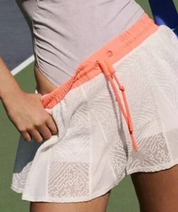 Pantalón corto Free People Movement Good Sport en encaje blanco grande - Imagen 1 de 1