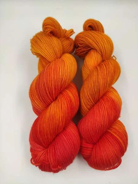 Handgefärbte Einöder Socke 4 fach - 100 g  ROTES ORANGE  353 - Bild 1 von 1