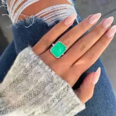 14 Ct Emerald Cut Lab Created Sapphire European Shank Engagement Wedding Ring - Image 1 of 4