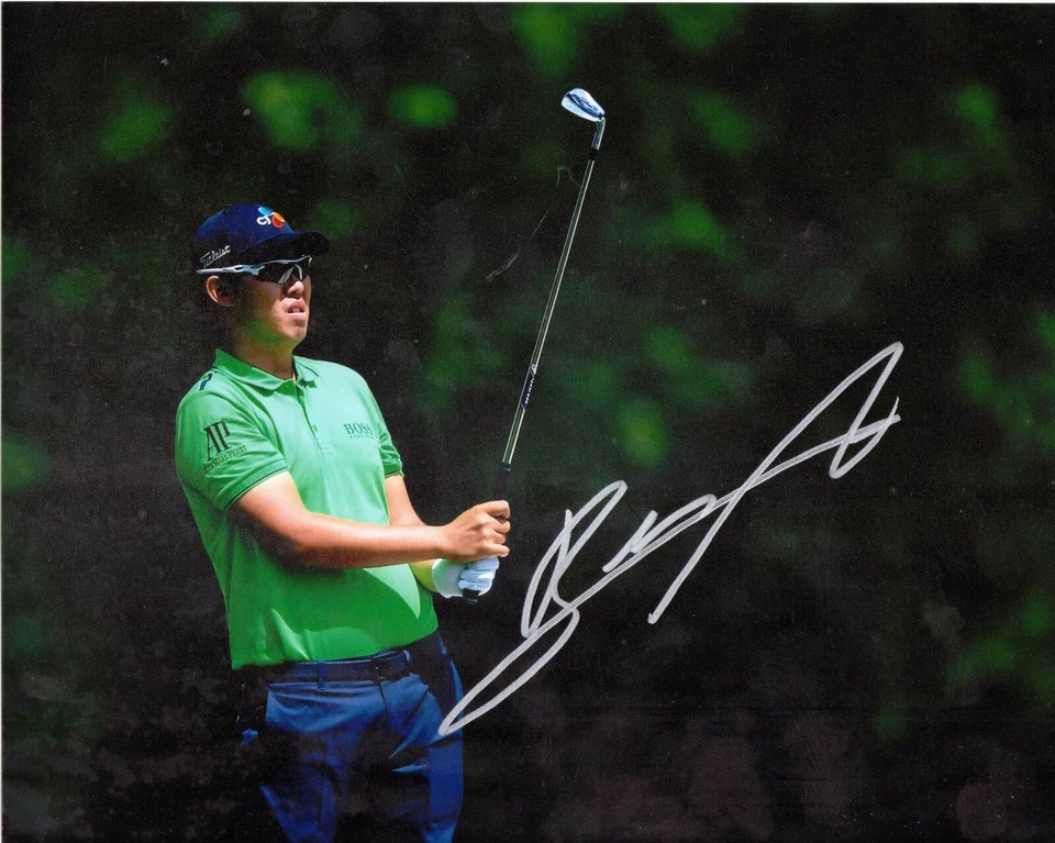 Фотография Бён Хун с автографом 8 x 10 100% гарантия  - Изображение 1 из 1