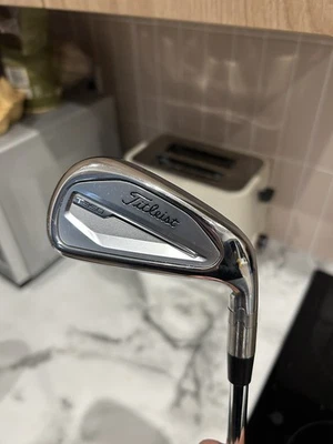 TITLEIST T350 DEMO 7 IRON KBS SHAFT REGULAR STANDARD LENGTH AND LIE - Image 1 of 4