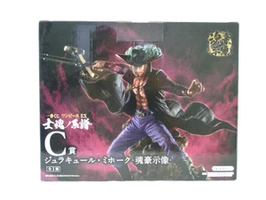 ※"From Japan" One Piece Dracule Mihawk Figure Ichiban kuji Bandai "In Stock" - Picture 1 of 12