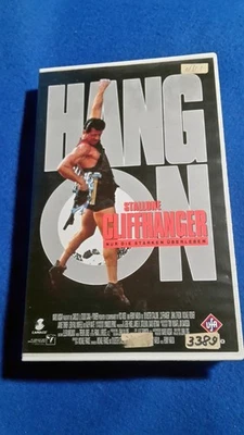 CLIFFHANGER, VHS mit Sylvester Stallone, FSK 18, UFA 1994 VHS Großbox. - Bild 1 von 3