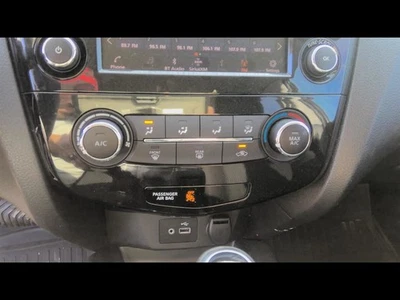 2017 2018 2019 2020 2021 2022 2023 NISSAN QASHQAI Temperature Control  - Image 1 of 4