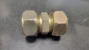 Parker 20 HBU-S Steel 1-1/4" Ferulok Flareless Bite Type Union - Picture 1 of 1