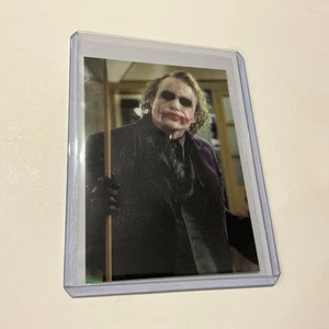 2008 PGM The Dark Knight JOKER #45 Heath Ledger Rookie Card RC - Bild 1 von 4