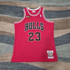 Michael Jordan Mitchell Ness 97 98 Finals Bulls Throwback Jersey Size 44 L Red  - Picture 1 of 10