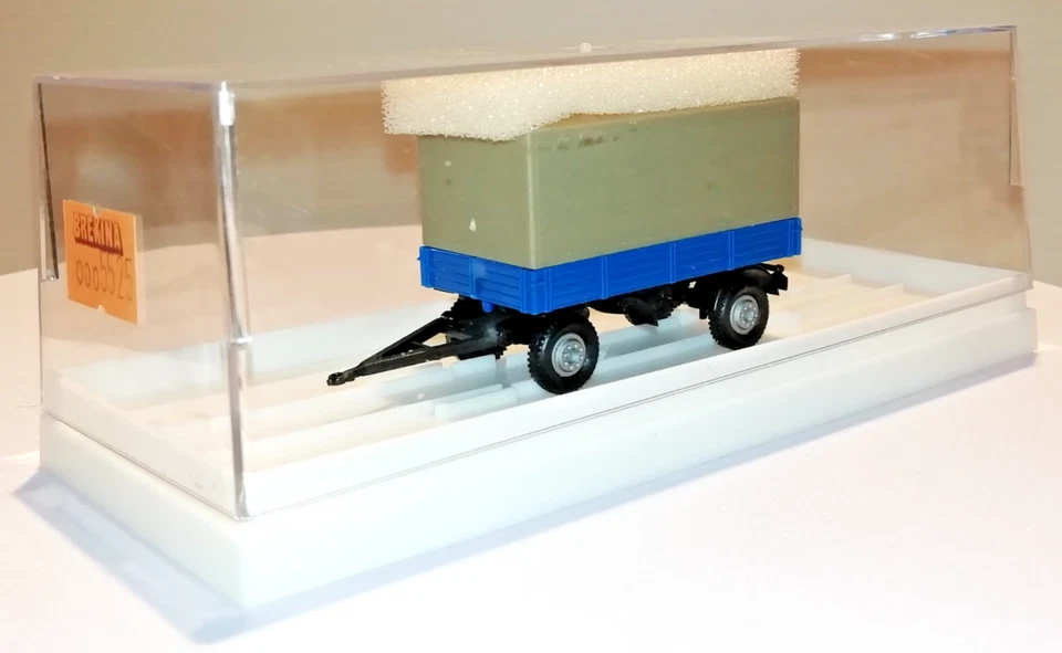 Brekina Automodelle H0 1:87 LKW 2-achsiger Anhänger Pritsche Plane 5525 - Bild 1 von 4
