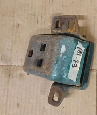 73-87 Chevy GMC Truck Door Hinge - Image 1 of 4
