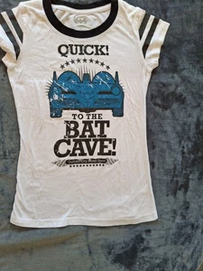 Batman Bat Cave Woman Tshirt Size S - Picture 1 of 5