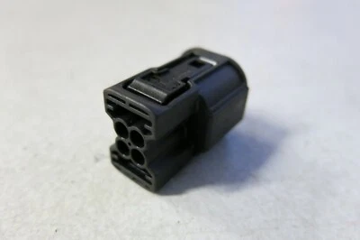 4-pin Socket Plug Headlight Range Adjuster 2105407481 fits Mercedes W210 - Image 1 of 3