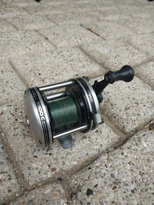 Carrete de pesca Abu Garcia Ambassadeur 5500-C Baitcaster - Imagen 1 de 7