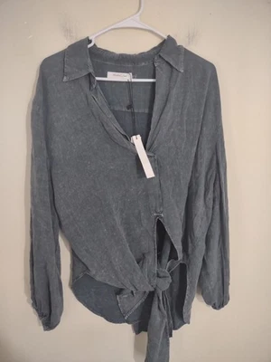 Blusa con corbata frontal alta semilla mostaza baja mediana clásica ligera neutra Foto 1 de 4