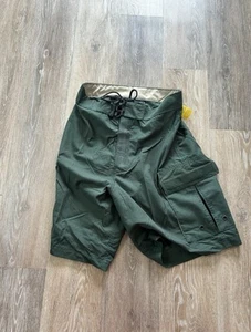 NEW XYZ BOARD SHORTS 90’S SURF GOLF WAKEBOARD LONGBOARD SWIM MX SUP TRUNKS 28 - Picture 1 of 4