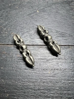 2x Nepal Tíbet Budista Blanco Cobre Cinco Puntas Vajra Dorje Colgante Foto 1 de 4