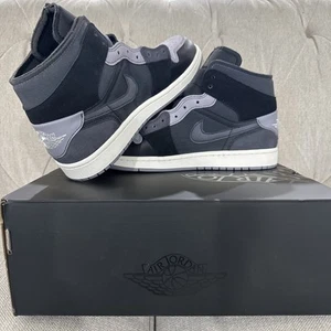 Talla 10.5 - Nike Air Jordan 1 SE Craft Mid Inside Out - Negro/Gris - Imagen 1 de 14