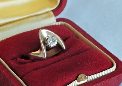 Anel feminino tamanho 7 diamante ouro amarelo 14K década de 1970 vintage 6 gramas - Imagem 1 de 4