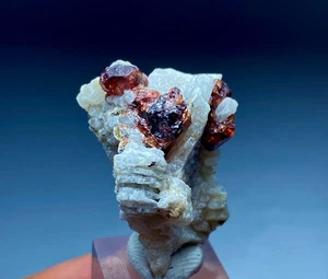 Bellissimo esemplare di cristallo di garnite naturale dall'Afghanistan 62 carati - Foto 1 di 8
