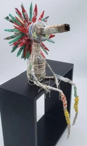 Bambola kachina materiali riciclati SCULTURA Junk Art di New York Graffiti Artist. - Foto 1 di 11