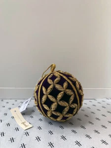HARRODS PURPLE & GOLD LUXURY VELVET BAUBLE SUDA PENNATHUR CHRISTMAS - Picture 1 of 10
