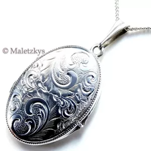 Antikes ziseliertes Medaillon mit Kette aus 830er Silber alter Anhänger um 1935 - Bild 1 von 2