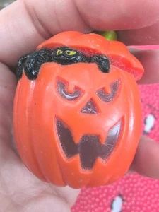 Russ Berrie Halloween Calabaza Jack-o'-Lantern con Araña Estatuilla de Plástico NUEVA SIN T - Imagen 1 de 7