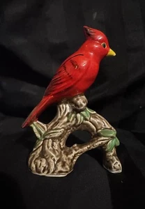 Vintage Keramik roter Vogel Kardinal auf blättrigem Ast Figur Made in Japan - Bild 1 von 11
